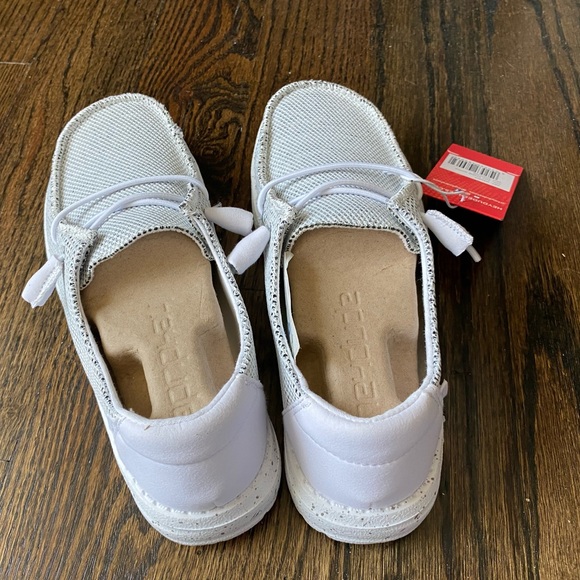 Womens Hey Dudes, Size 6, NWT 👟 - Picture 2 of 5